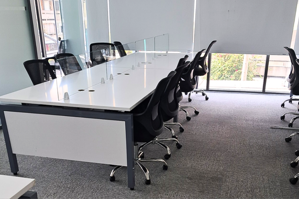 thanh lý bàn ghế văn phòng giá cao