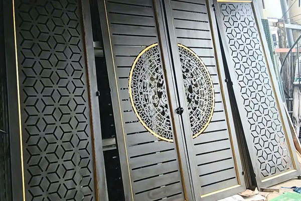 Bán Cửa Cổng CNC