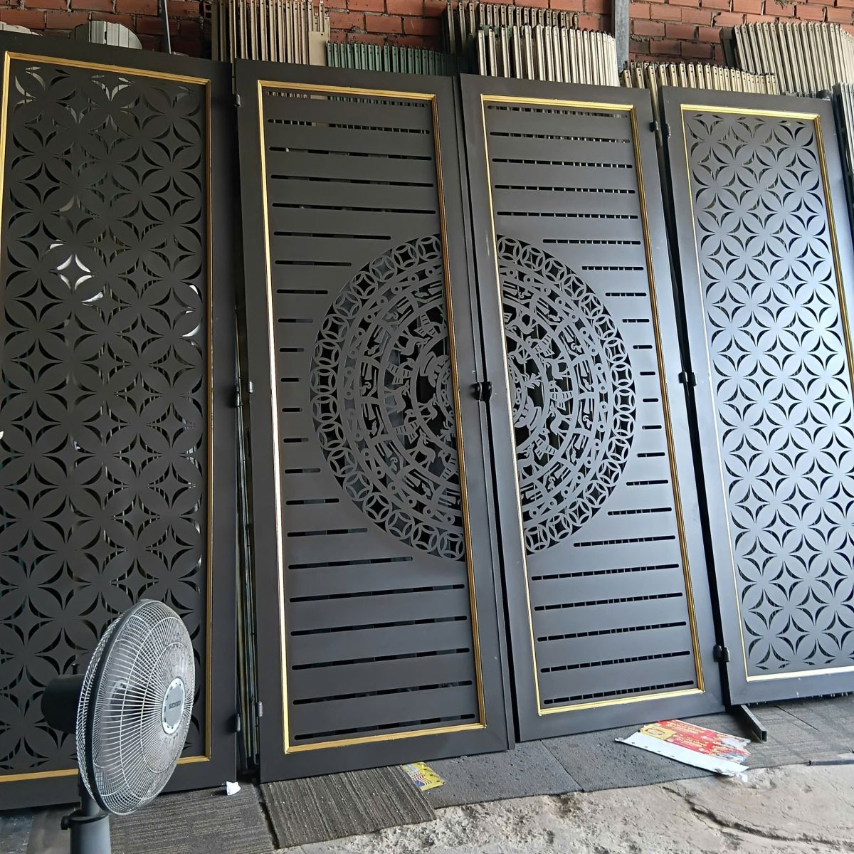 Thu Mua Cửa Cũ Giá Cao Tại TPHCM